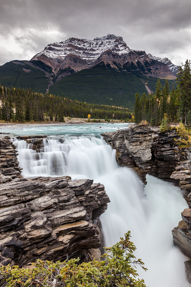 Athabasca Falls - Mt Kerkeslin | Landschaftsfotografie © Robert Sommer