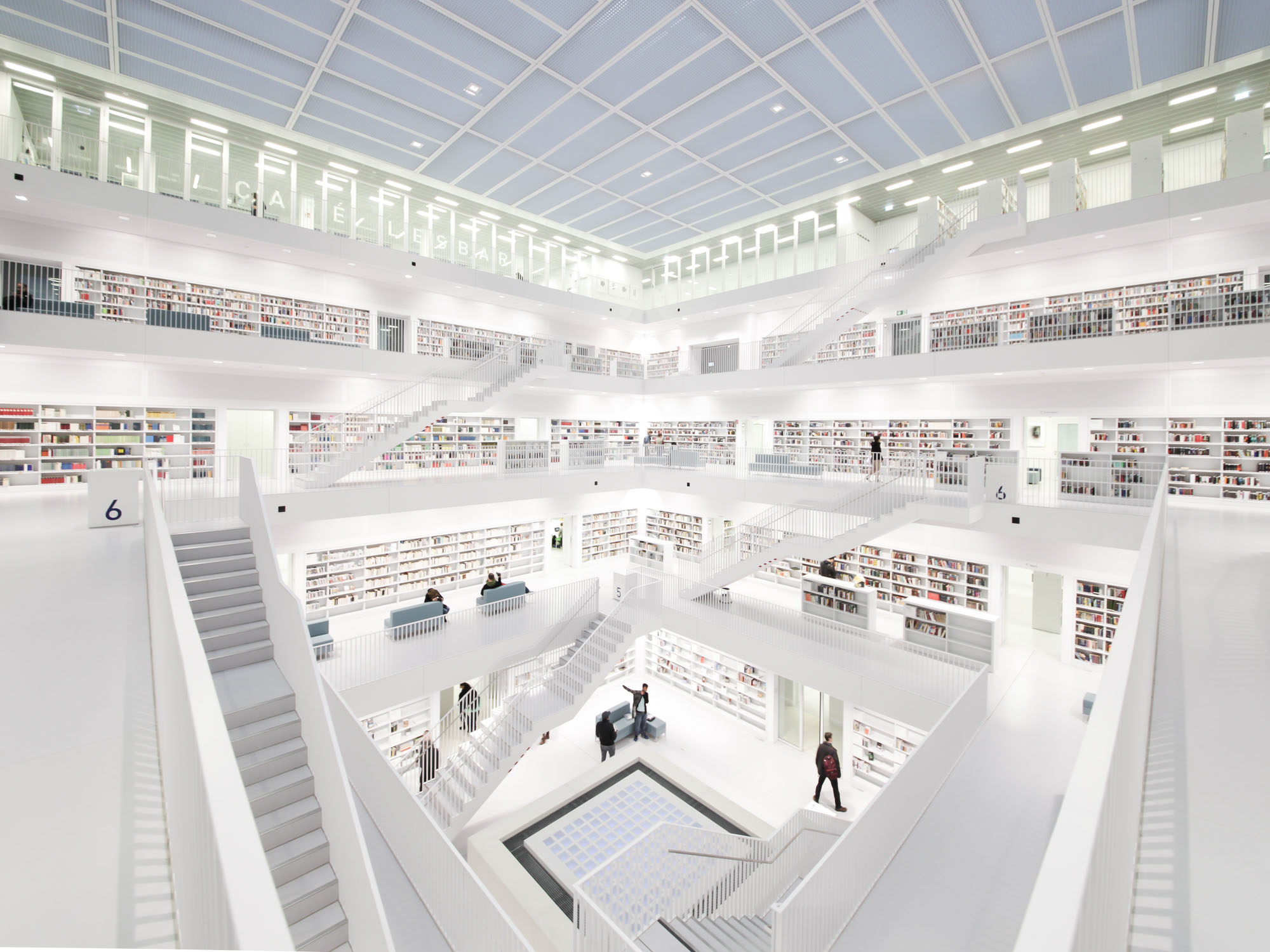 Architektur - Library, Stuttgart © Maik Lipp