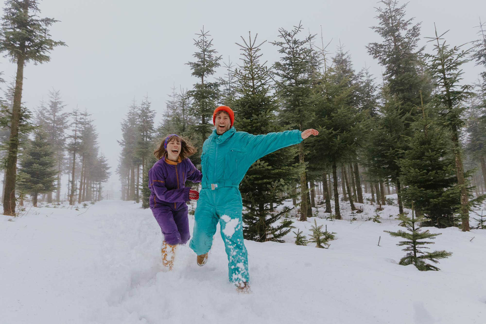 Schneeshooting in bunten Farben und guter Laune © Alina Schessler