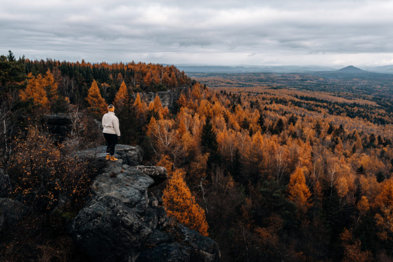 Die vier Jahreszeiten in der Sächsischen und Böhmischen Schweiz Schneeberg im Herbst © Christiane Hube