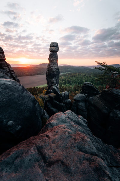 Mit einem Ultra-Weitwinkelzoom zum Sonnenaufgang am Pfaffenstein © Christiane Hube