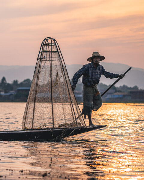 Unterwegs in Myanmar mit 56mm und 16mm © Tim Glaeser