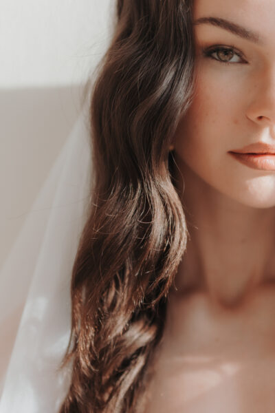 „Veiled Stories“ – Ein modernes Bridal Shoot © Elena Peters